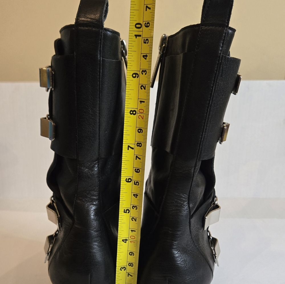 Donald J. Pliner Women's Black Leather Ankle Boots, Buckle, Sz. 6 - Picture 16 of 16